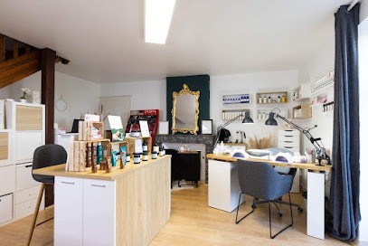 Centre De Soins Villa F., Institut de Beauté à Chazelles-sur-Lyon