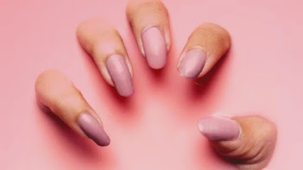 NAILS LOVER - Prothèsiste Ongulaire & Spécialiste Du Regard (cils,sourcils), Institut de Beauté à Tremblay-en-France