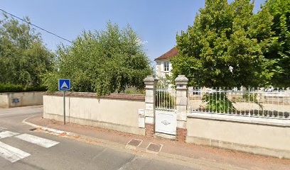 Piri Beauté, Institut de Beauté à Héry