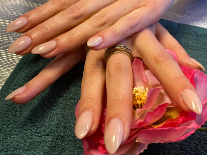 Ab Nails & Lashes Institut De Beauté à Dinard
