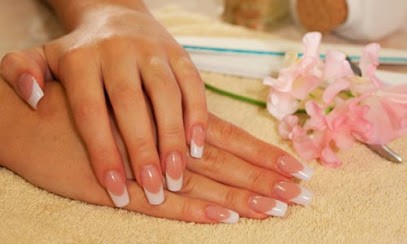 Couleur D'Ongle, Institut de Beauté à Évian-les-Bains