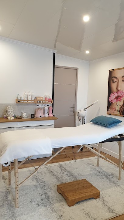 Douce Heure, Institut de Beauté à Aiguebelle