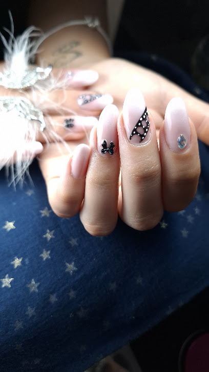 Nails By Nat And Relax Institut De Beauté à la Crau