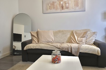 Maison mnc, Esthéticienne à Paris 12