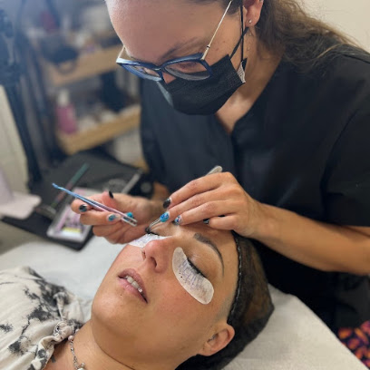 C Pour L Esthétique - Head Spa - Extension De Cils Institut De Beauté à Sénas