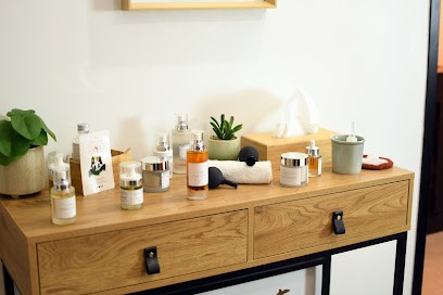 Dâme Perchée, Institut de Beauté à Bonson