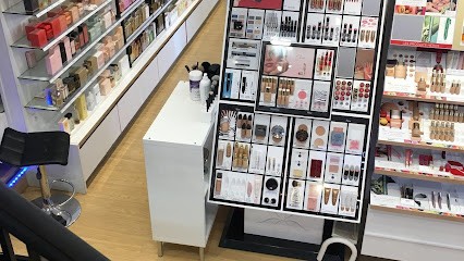 Oz'Irys Parfumerie Institut De Senlis, Institut de Beauté à Senlis