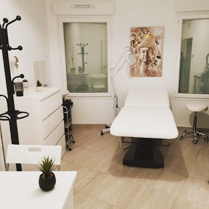 Léa Saona Esthétique-Drainage Lymphatique, Esthéticienne à Saint-Cyr-sur-Mer