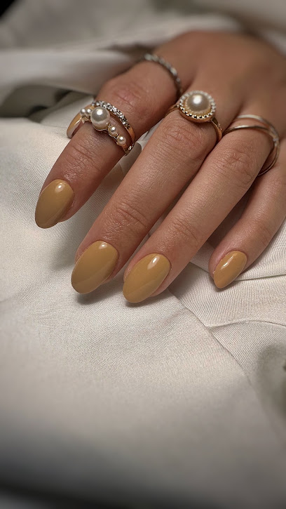 Manucure Russe Hr Nails, Institut De Beauté à Nice
