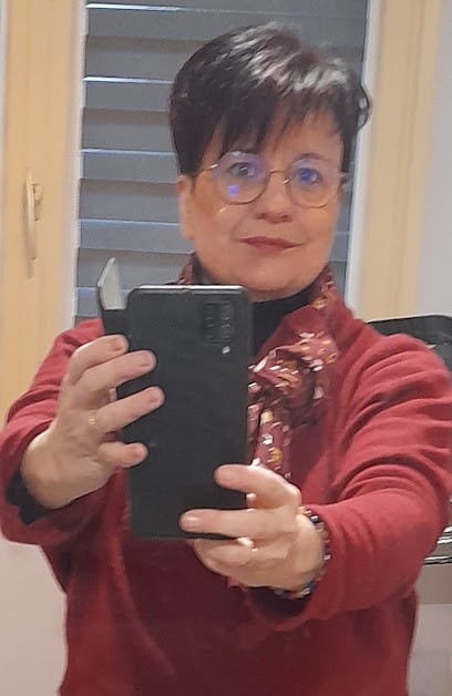 Détente Et Beauté (Esthéticienne Et Coiffeuse à Domicile), Esthéticienne à Messemé