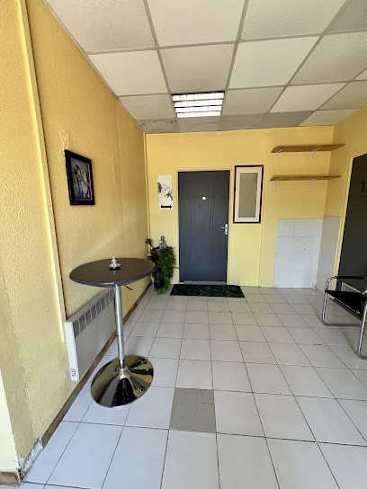 L’île De Beauté « By Nini », Institut de Beauté à Montélimar