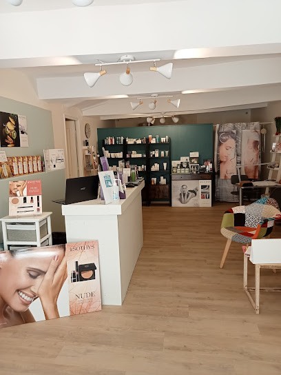 La Pause Bien Etre, Institut de Beauté à Aups