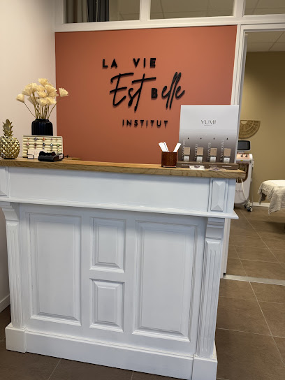 La Vie Est Belle, Institut De Beauté à Montoir-de-Bretagne