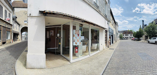 Institut De Beauté Omorfia Esthétique Institut De Beauté à Mehun-sur-Yèvre