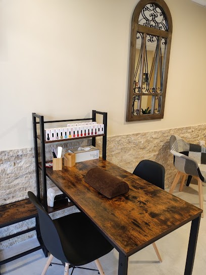 Essentielle by Sarah, Institut de Beauté à Varennes-Vauzelles