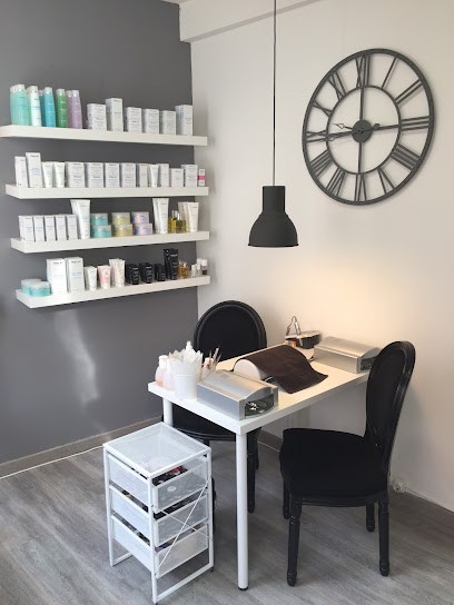 Institut de beauté M.C Beauté, Institut de Beauté à Pouilly-lès-Feurs