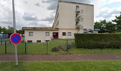 Esthéticienne, Maquilleuse Happy Holistic, Institut de Beauté à Villefontaine