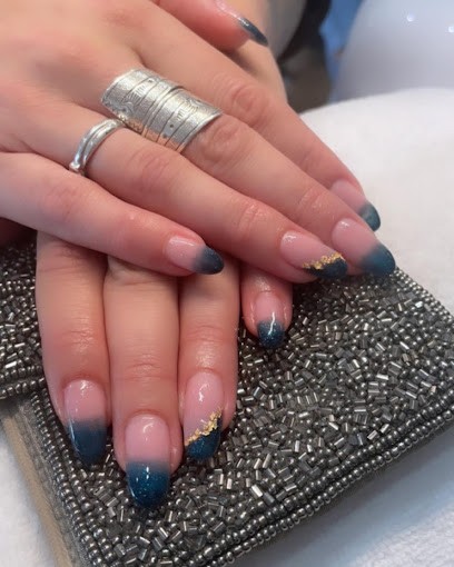 Chris Nails Onglerie Et Esthetique, Institut de Beauté à Marines