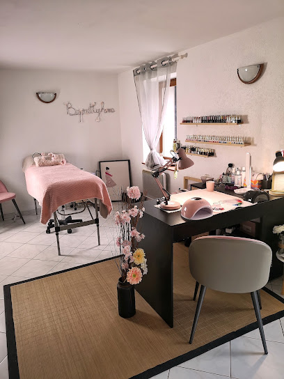 Be Pretty Home, Esthéticienne à Publier