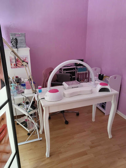 Cc Nails, Institut De Beauté à Barésia-sur-l'Ain