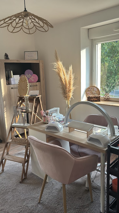 Élégance Studio Institut De Beauté à Bruyères