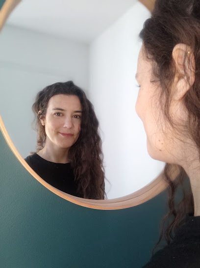 Amane. Facialiste, Institut Le Nouveau Monde Institut De Beauté à Paris 01