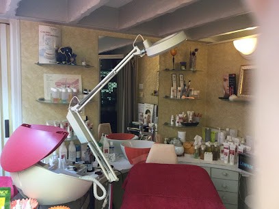 Le Chat Beaute Cabinet De Soins Esthetiques. Guinot, Institut de Beauté au Passage