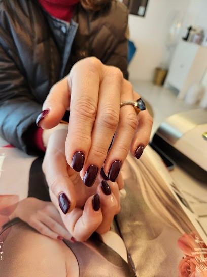 Beauty Glow Studio, Institut de Beauté à Montfermeil