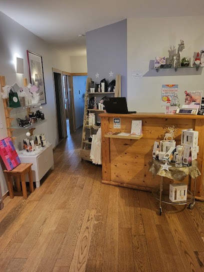 Essenti'elle Institute & Spa, Institut de Beauté à Aiguilhe