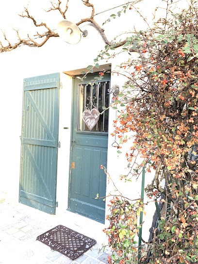 M Beauté Bien-Être - Mylène St-Pierre, Institut de Beauté à Dampierre-en-Yvelines