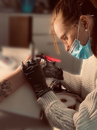 Au comptoir des Ongles by H, Institut de Beauté à Mussidan