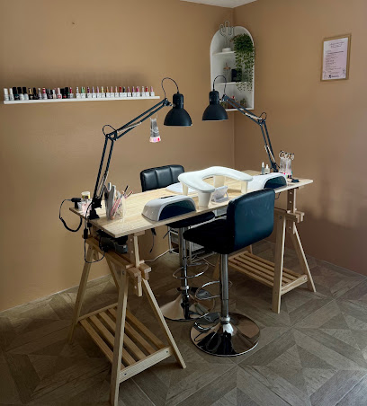 La Beauté Des Mains, Institut De Beauté à Lanne