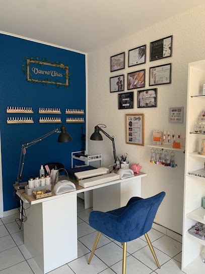 Vauva Uñas - Prothésiste Ongulaire Et Formatrice, Institut de Beauté à Floirac