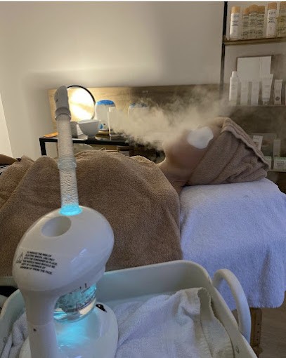 Clea Esthétique, Esthéticienne à Trévérien