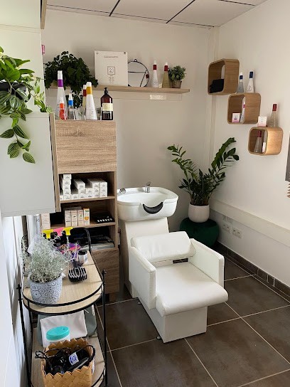 Nana Etc... Onglerie, Esthétique, Institut de Beauté à Solliès-Ville