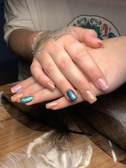 lilicolors nails, Institut de Beauté à Bourg-en-Bresse