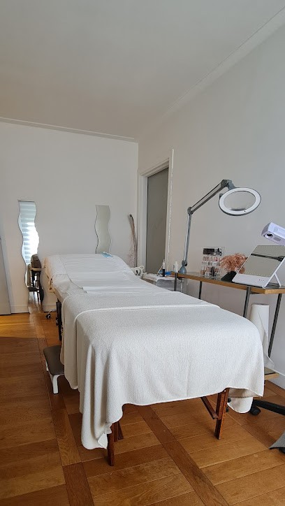 La Cabine De Marie, Institut de Beauté à Verrières-le-Buisson