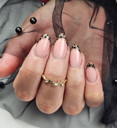 Maéva Look & Nails, Institut de Beauté à Luçon