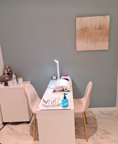 Ongles & Paillettes, Institut de Beauté à Saint-Genis-les-Ollières