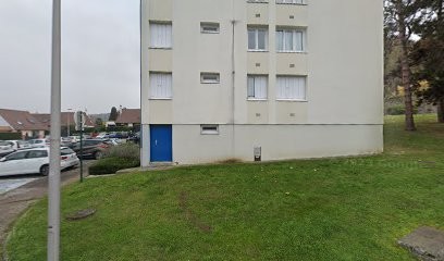 MIKAELASHES, Esthéticienne à Tourville-la-Rivière