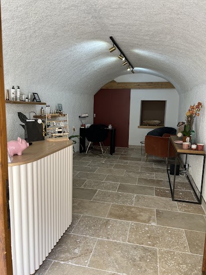 Aux Petits Soins, Institut de Beauté à Saint-Ambroix