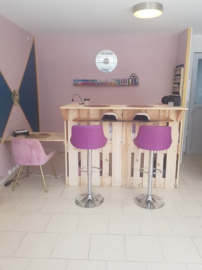 Lelitostudiobeaute, Institut de Beauté à Moreuil