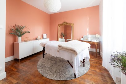 Amandine Mérelle • Facialiste & Yoga Visage, Institut de Beauté à Laxou