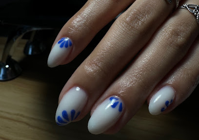 Chloé Nails Studio Institut De Beauté à Libourne