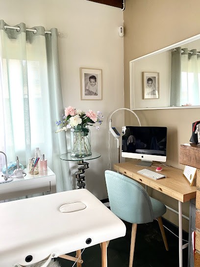 Aylie Secret Sparkle, Institut de Beauté à Goussainville