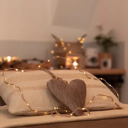 Charline Chardenoux Facialisme Et Massages Holistiques, Institut de Beauté à Millau