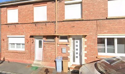 Belly Symo, Esthéticienne à Cappelle-la-Grande