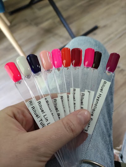 Aux Petits Soins, Institut de Beauté à Saint-Maximin-la-Sainte-Baume