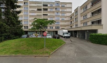 Sam esthétique, Esthéticienne à Bron