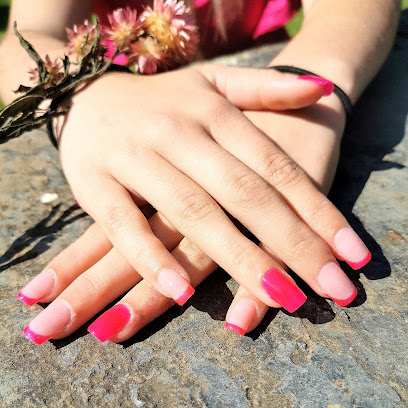 Madnailz, Institut De Beauté à Sarraguzan